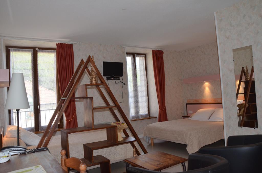 Logis Auberge De L'Allagnonette Saint-Poncy Exteriér fotografie